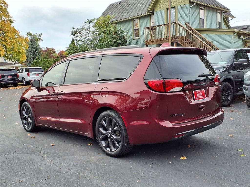 Chrysler Pacifica Limited FWD 2018