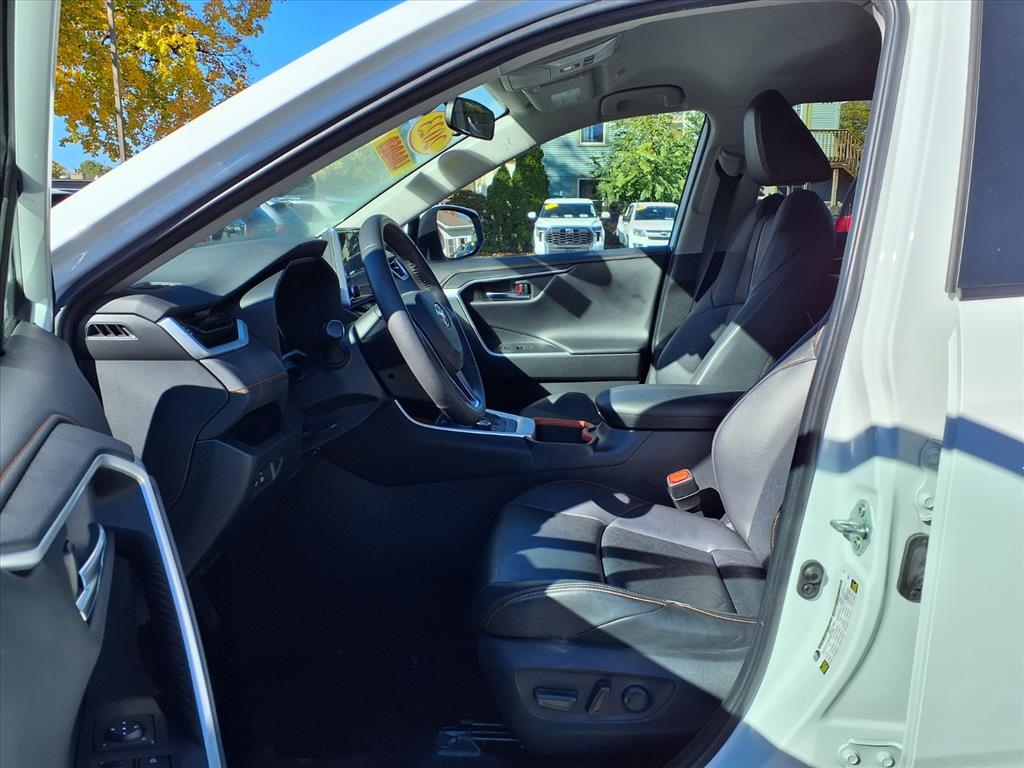 Toyota RAV4 Adventure AWD (Natl) 2023