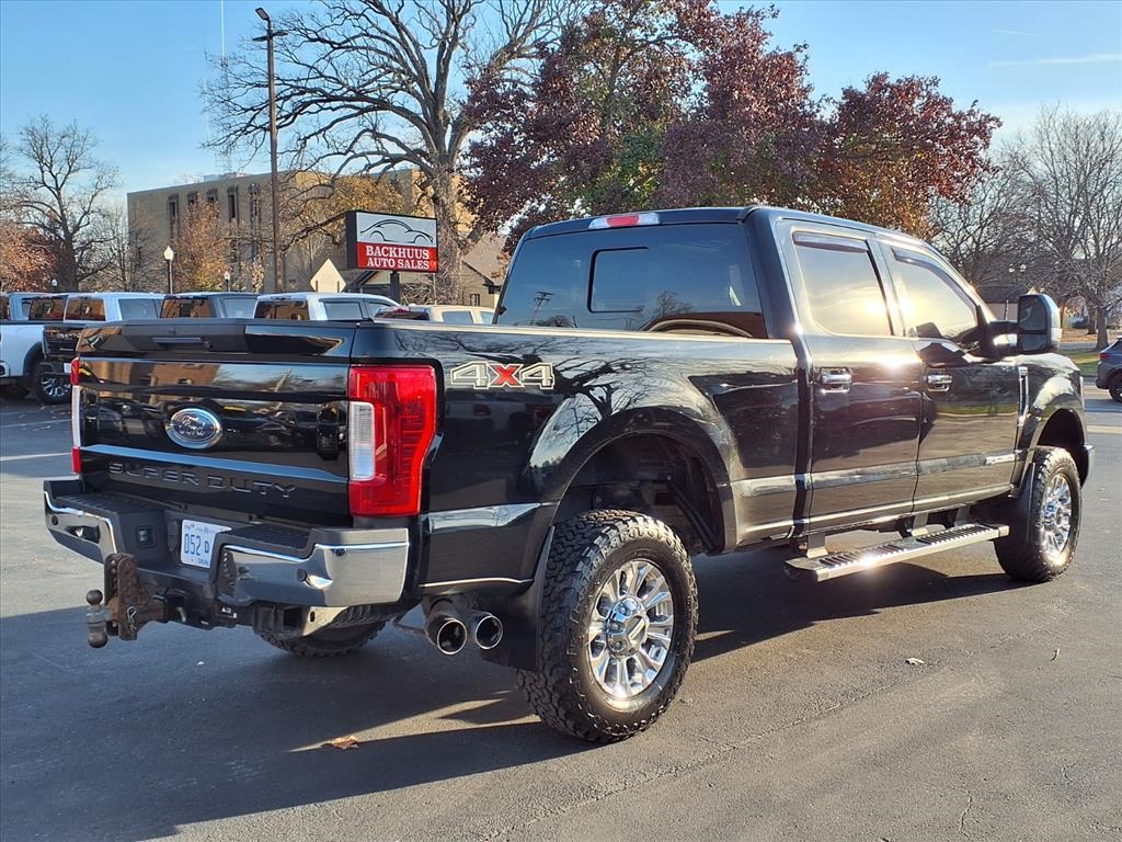 Ford Super Duty F-250 SRW Lariat 4WD Crew Cab 6.75' Box 2017