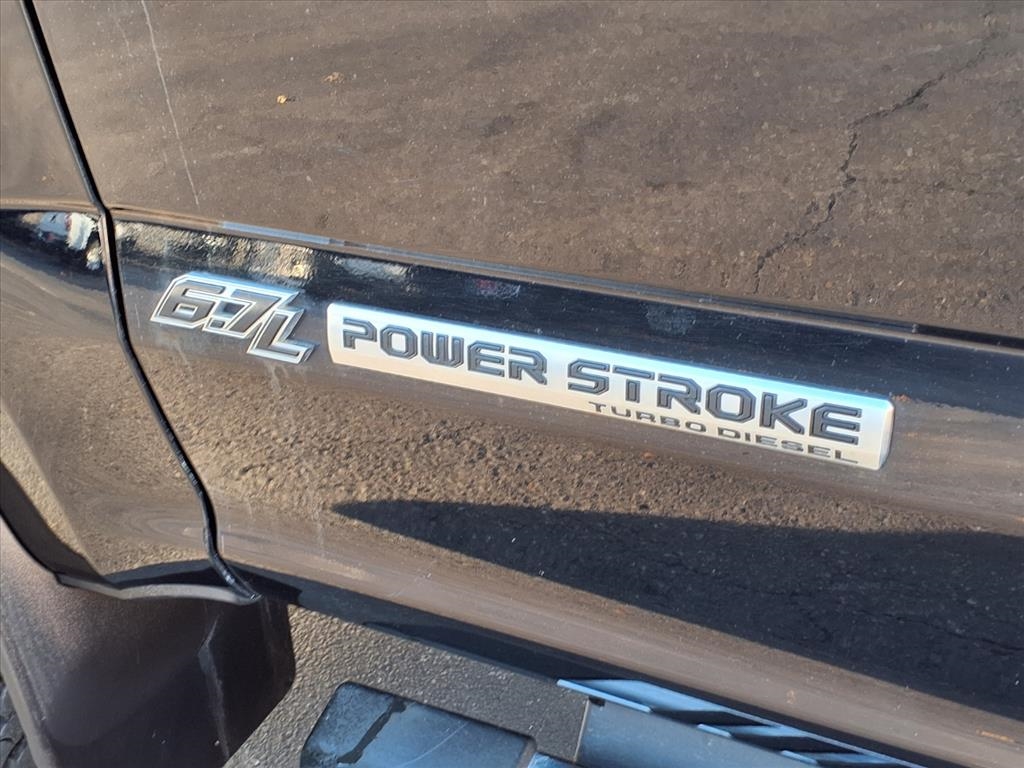 Ford Super Duty F-250 SRW Lariat 4WD Crew Cab 6.75' Box 2017