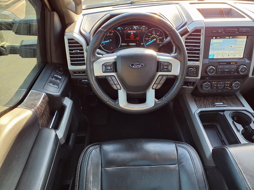 Ford Super Duty F-250 SRW Lariat 4WD Crew Cab 6.75' Box 2017