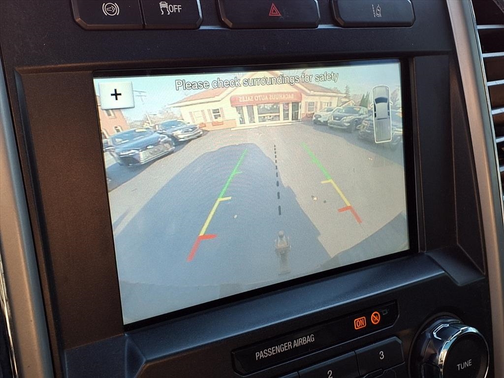 Ford Super Duty F-250 SRW Lariat 4WD Crew Cab 6.75' Box 2017