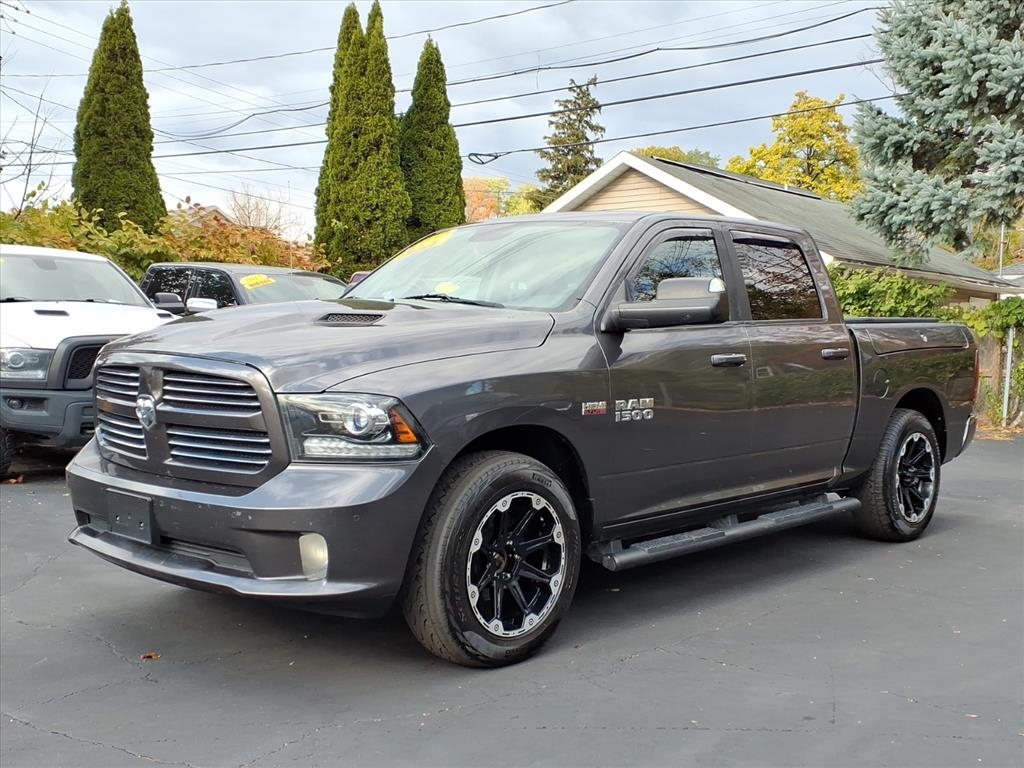 2017 Ram 1500 Sport photo 3