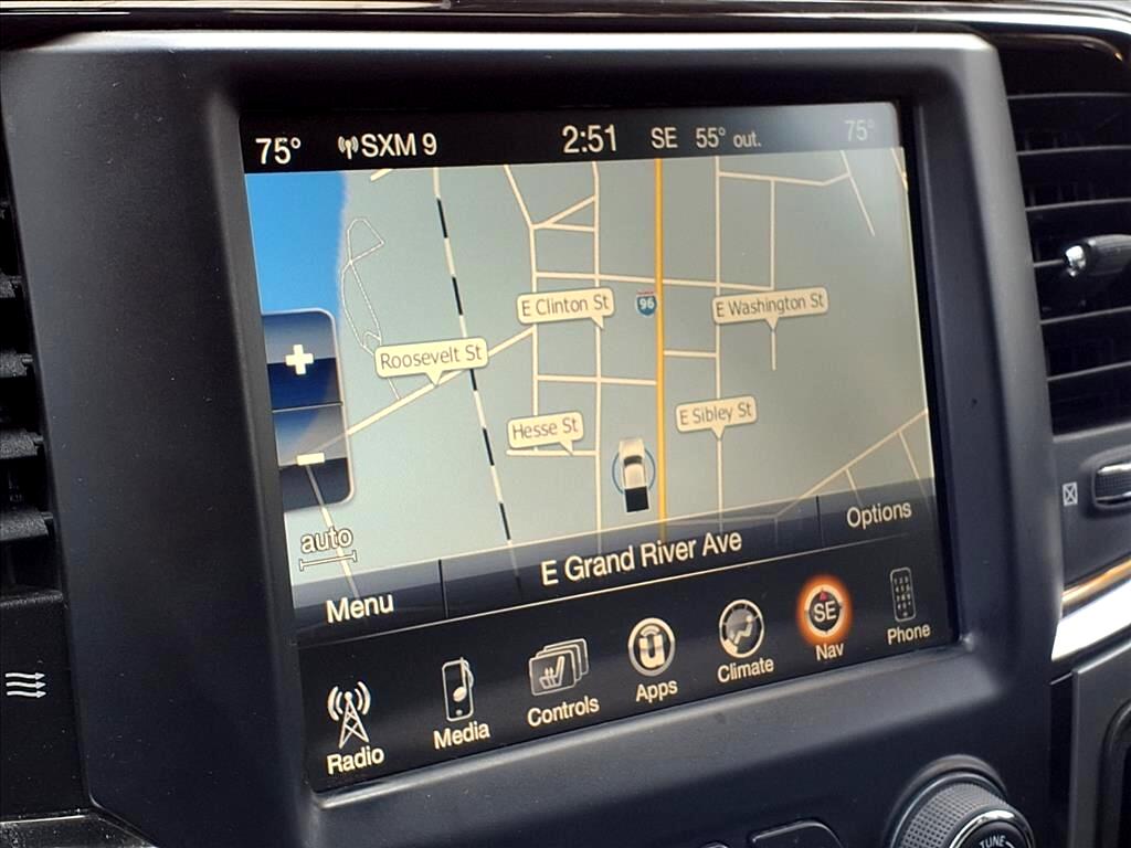 RAM 1500 4WD Crew Cab 140.5" Sport 2017