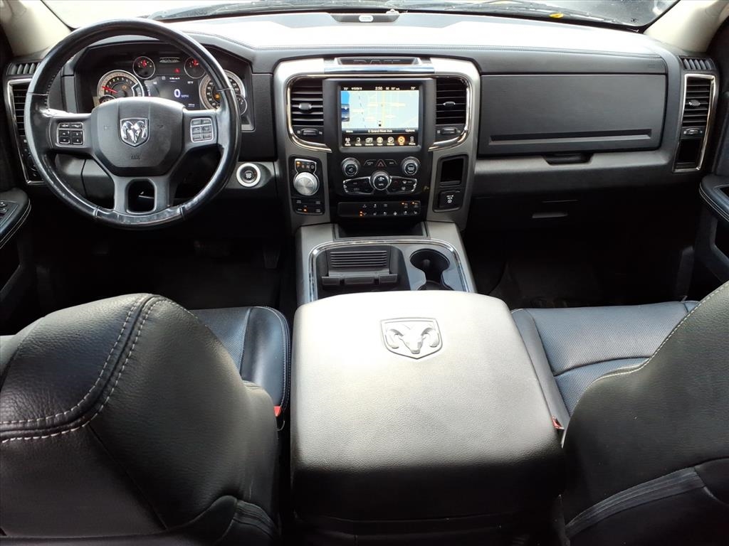 RAM 1500 4WD Crew Cab 140.5" Sport 2017