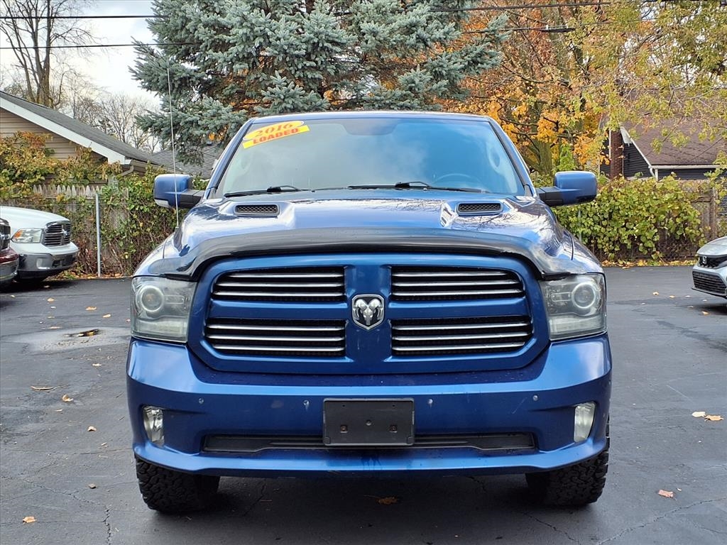 2016 Ram 1500 Sport photo 2
