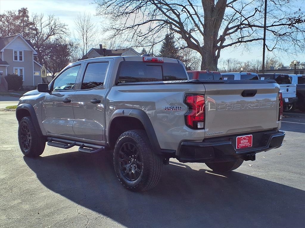 Chevrolet Colorado 4WD Crew Cab Trail Boss 2023