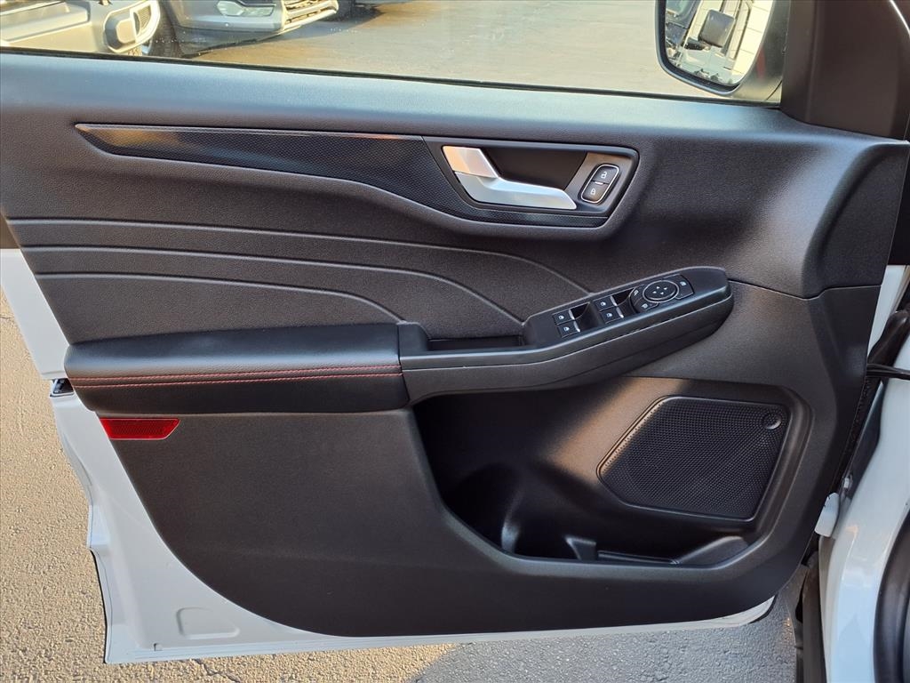 Ford Escape ST-Line FWD 2025