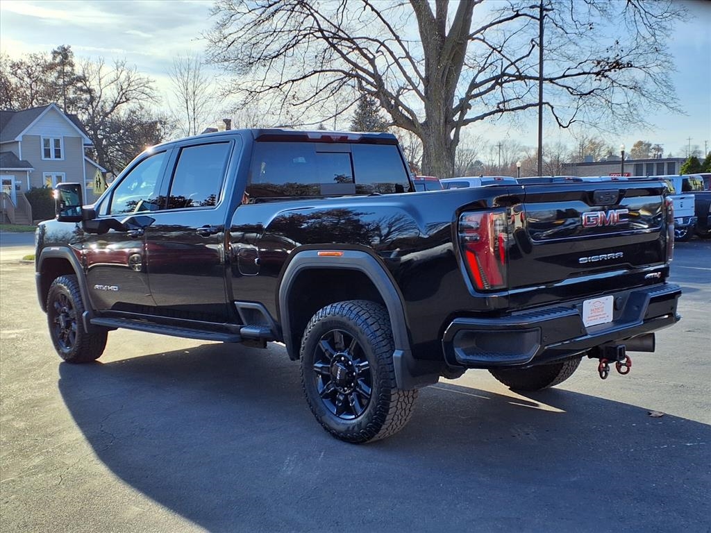 2024 Gmc Sierra HD AT4 photo 4
