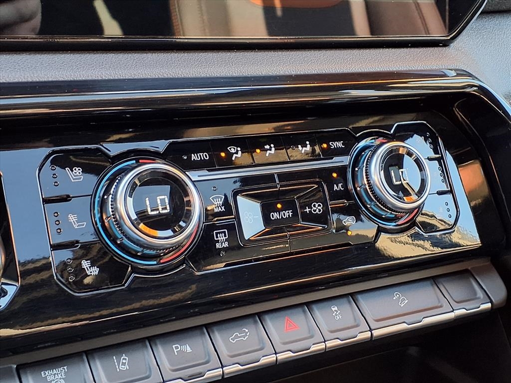 GMC Sierra 2500HD 4WD Crew Cab 159" AT4 2024