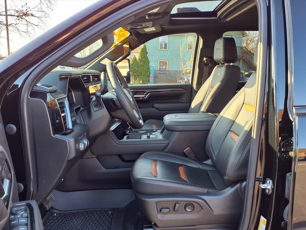 GMC Sierra 2500HD 4WD Crew Cab 159" AT4 2024