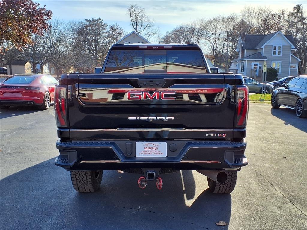GMC Sierra 2500HD 4WD Crew Cab 159" AT4 2024
