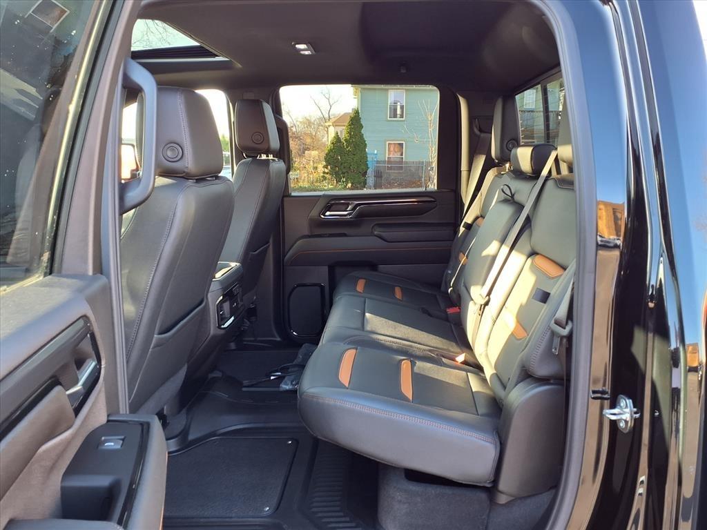 GMC Sierra 2500HD 4WD Crew Cab 159" AT4 2024