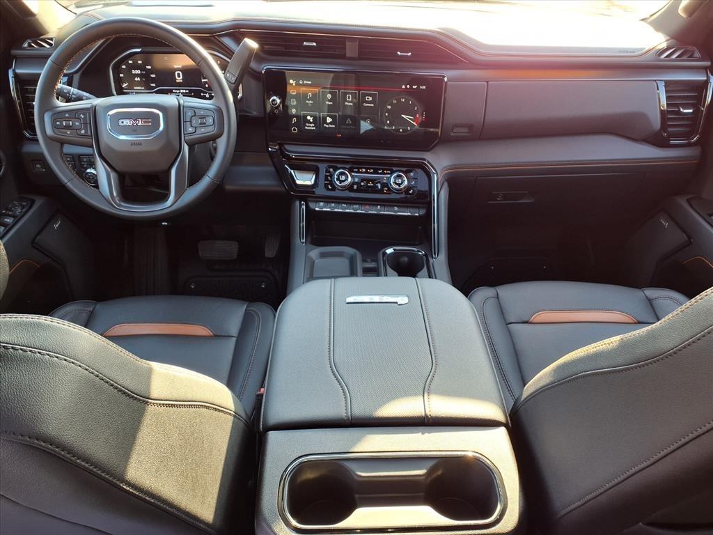 GMC Sierra 2500HD 4WD Crew Cab 159" AT4 2024