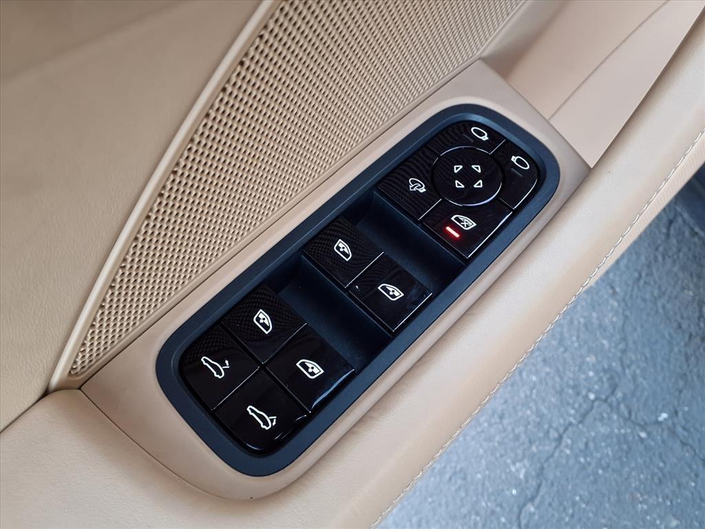 Porsche Panamera 4S AWD 2018