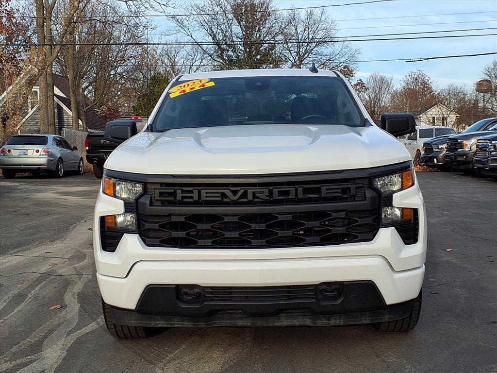 Chevrolet Silverado 1500 4WD Crew Cab 147" Custom 2023