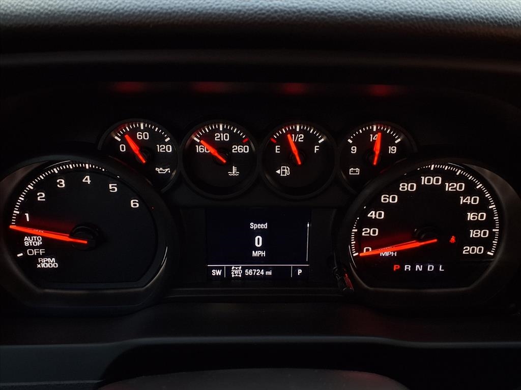 Chevrolet Silverado 1500 4WD Crew Cab 147" Custom 2023