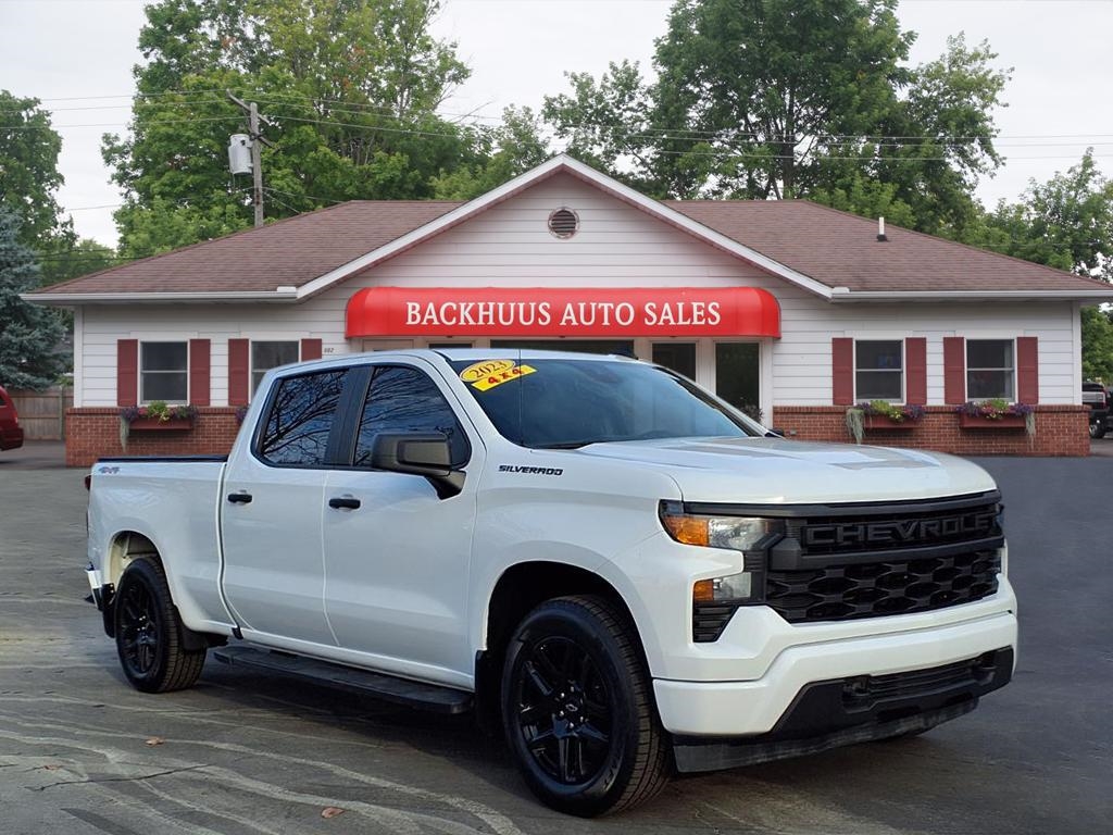 2023 Chevrolet Silverado 1500 4WD Crew Cab 147" Custom