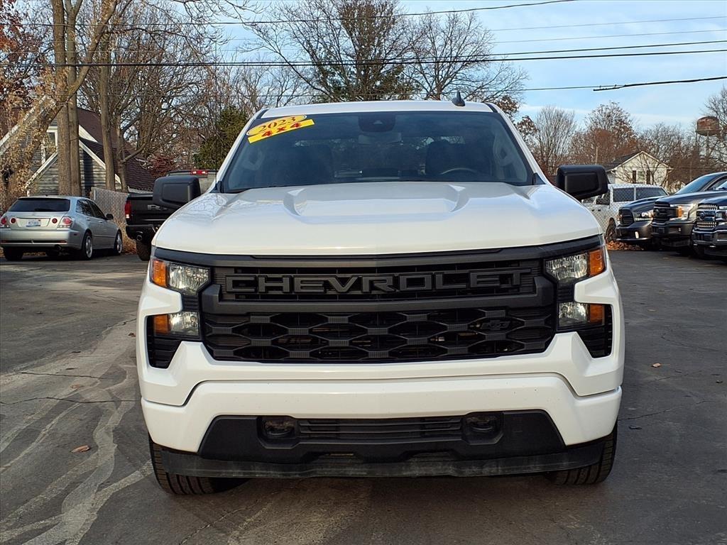 Chevrolet Silverado 1500 4WD Crew Cab 147" Custom 2023