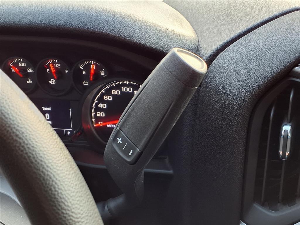 Chevrolet Silverado 1500 4WD Crew Cab 147" Custom 2023