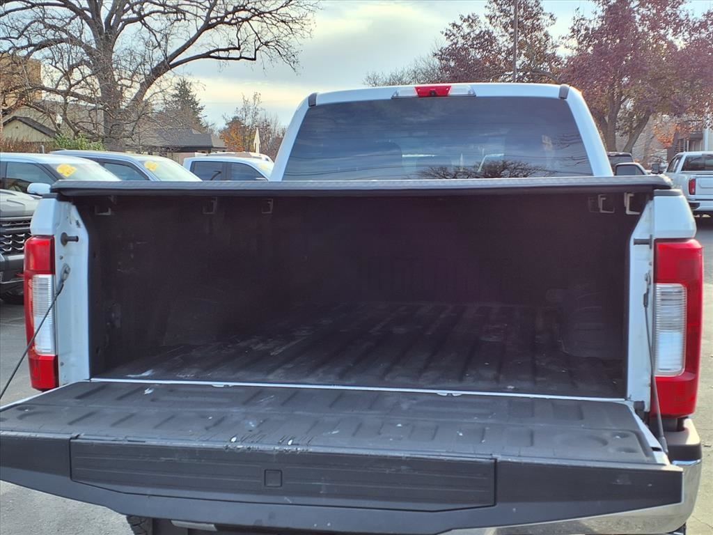 Ford Super Duty F-250 SRW 4WD Crew Cab 156" XLT 2017