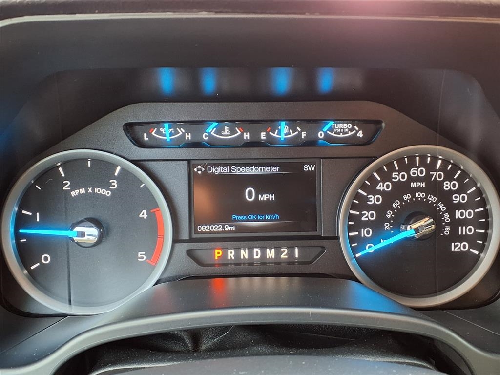 Ford Super Duty F-250 SRW 4WD Crew Cab 156" XLT 2017