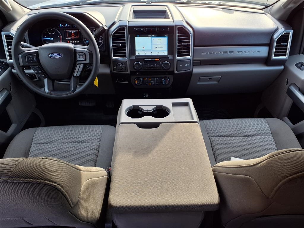 Ford Super Duty F-250 SRW 4WD Crew Cab 156" XLT 2017