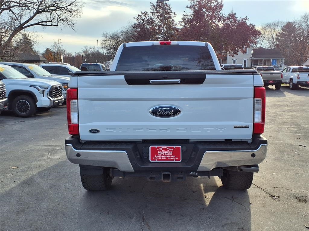 Ford Super Duty F-250 SRW 4WD Crew Cab 156" XLT 2017