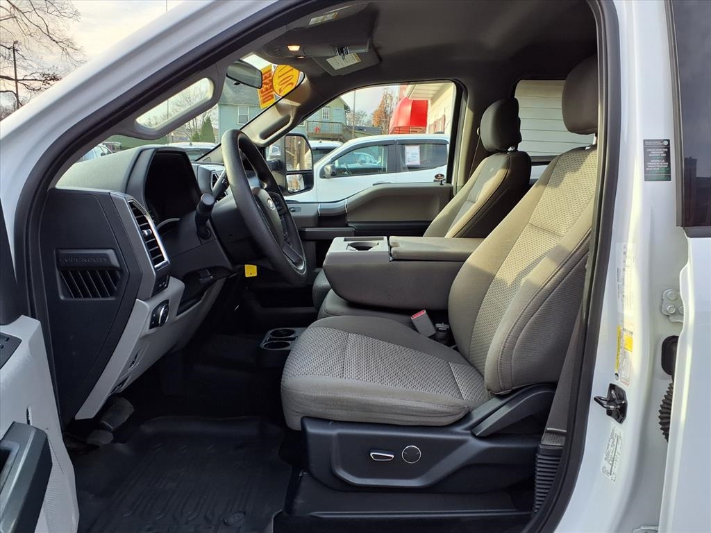 Ford Super Duty F-250 SRW 4WD Crew Cab 156" XLT 2017