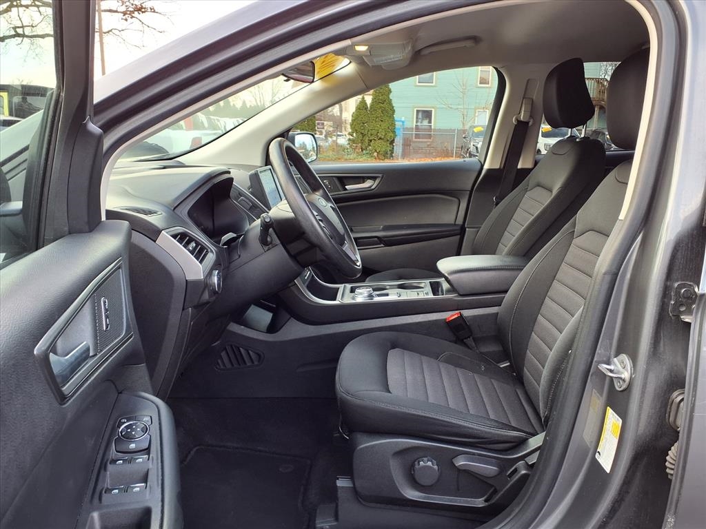 Ford Edge SE AWD 2022