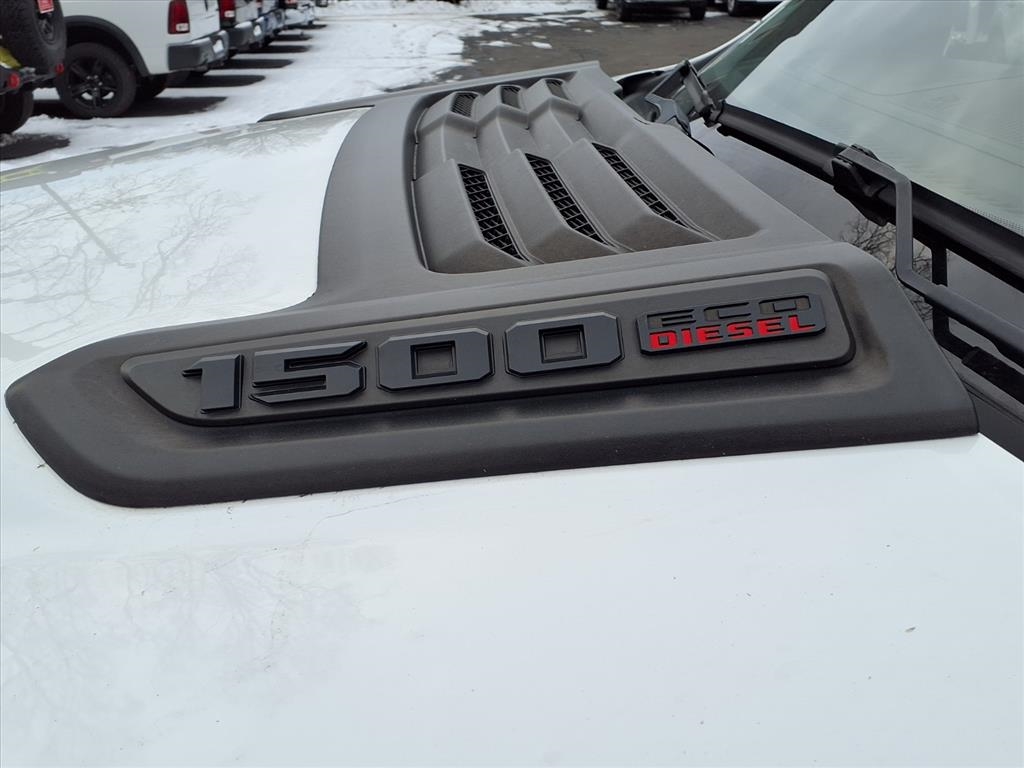 RAM 1500 Limited 4x4 Crew Cab 5'7" Box 2022