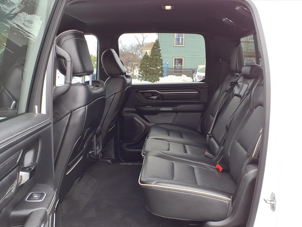 RAM 1500 Limited 4x4 Crew Cab 5'7" Box 2022