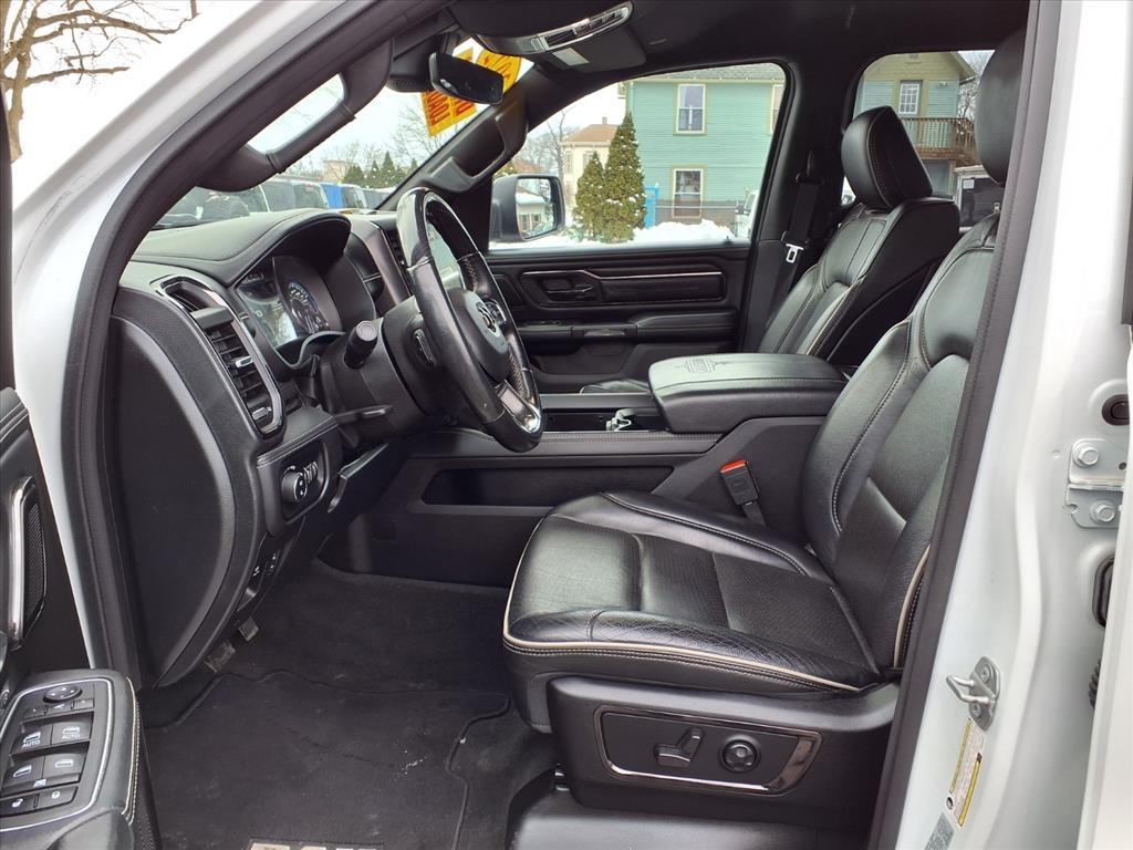 RAM 1500 Limited 4x4 Crew Cab 5'7" Box 2022