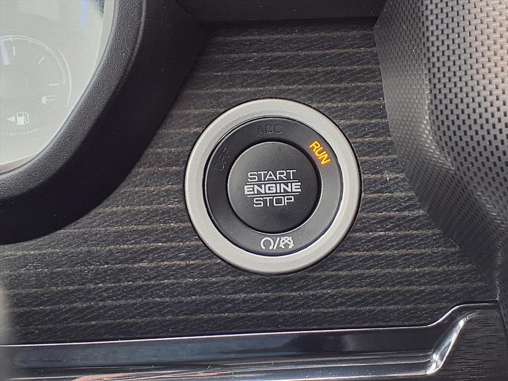 RAM 1500 Limited 4x4 Crew Cab 5'7" Box 2022