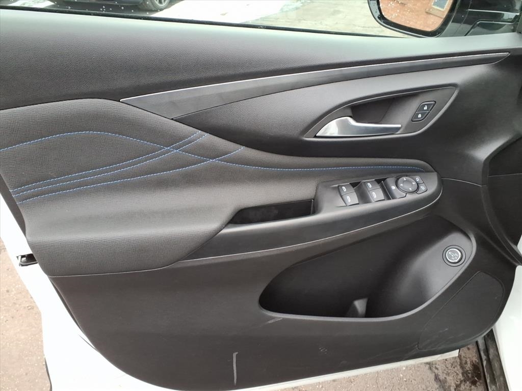 Buick Envista FWD 4dr Sport Touring 2025