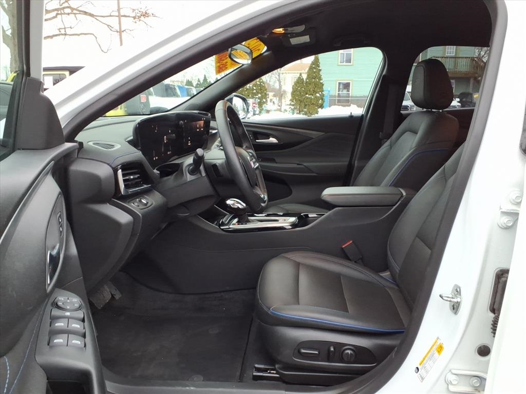 Buick Envista FWD 4dr Sport Touring 2025