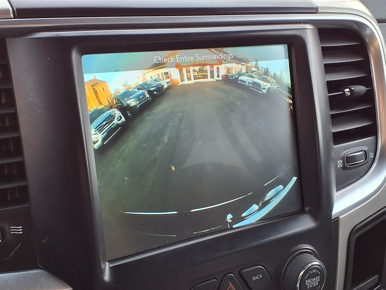 RAM 1500 SLT 4x4 Quad Cab 6'4" Box 2018