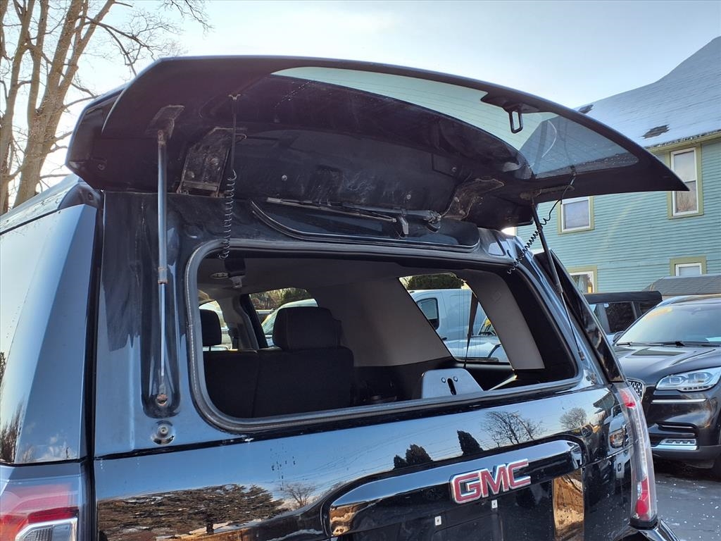 GMC Yukon 4WD 4dr SLT 2019