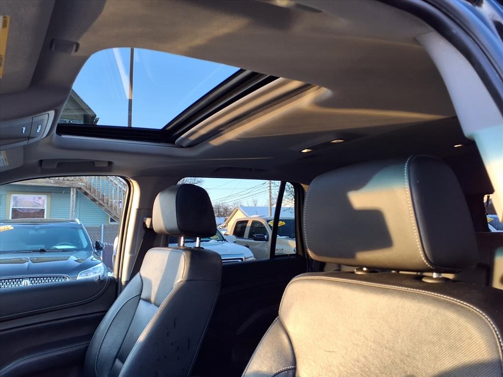 GMC Yukon 4WD 4dr SLT 2019