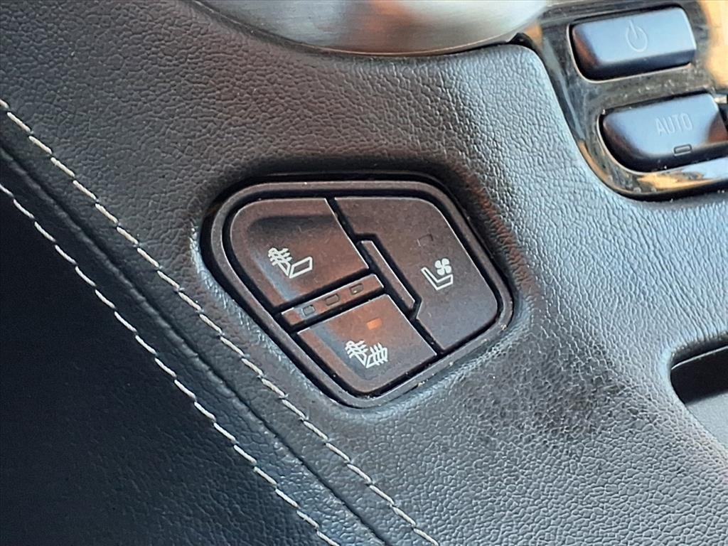 GMC Yukon 4WD 4dr SLT 2019