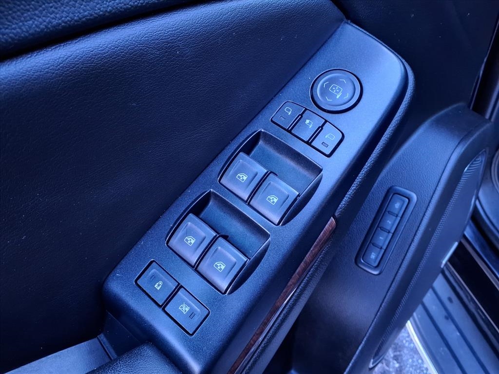 GMC Yukon 4WD 4dr SLT 2019