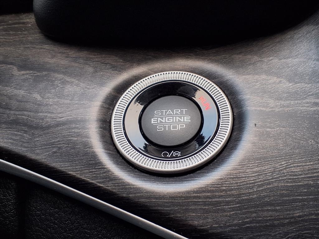 Jeep Grand Cherokee Limited 4x4 2023