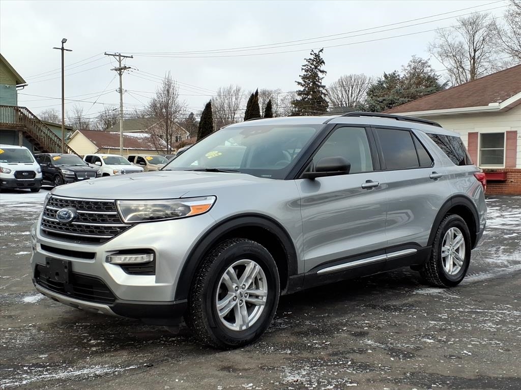 Ford Explorer XLT 4WD 2023