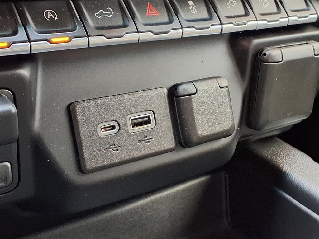 Chevrolet Silverado 1500 4WD Crew Cab 147" LT Trail Boss 2021