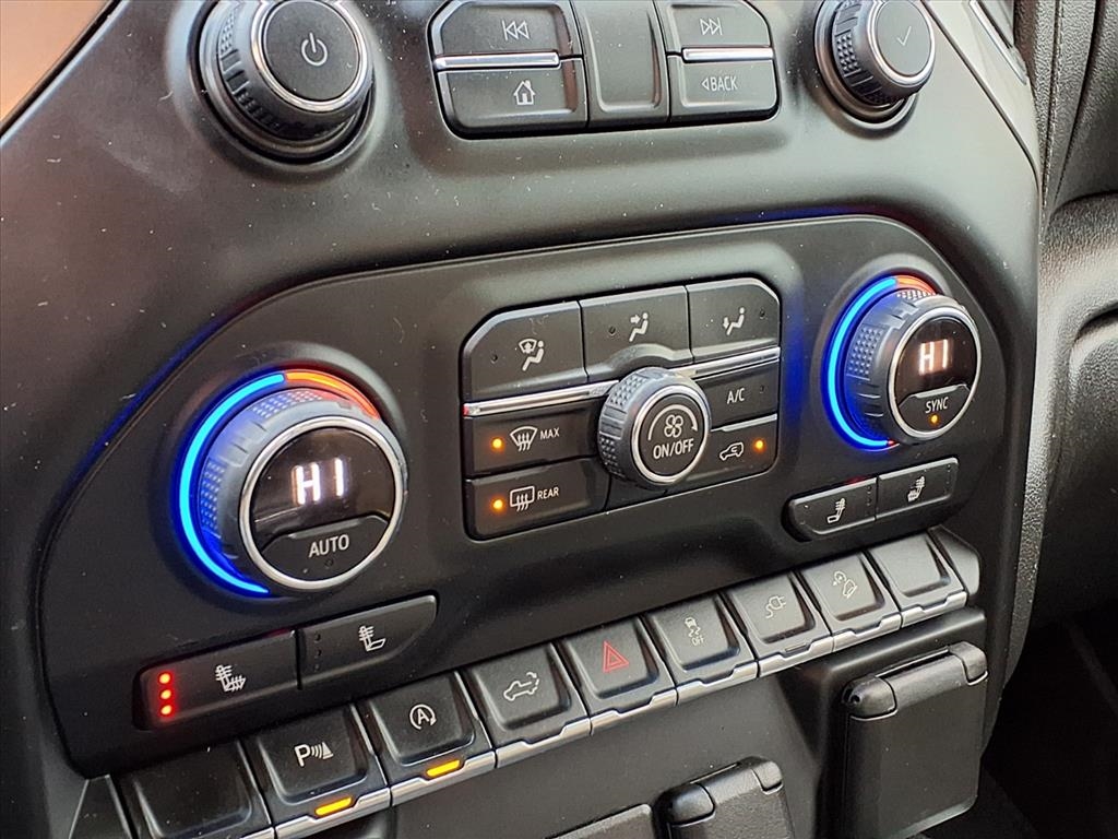 Chevrolet Silverado 1500 4WD Crew Cab 147" LT Trail Boss 2021