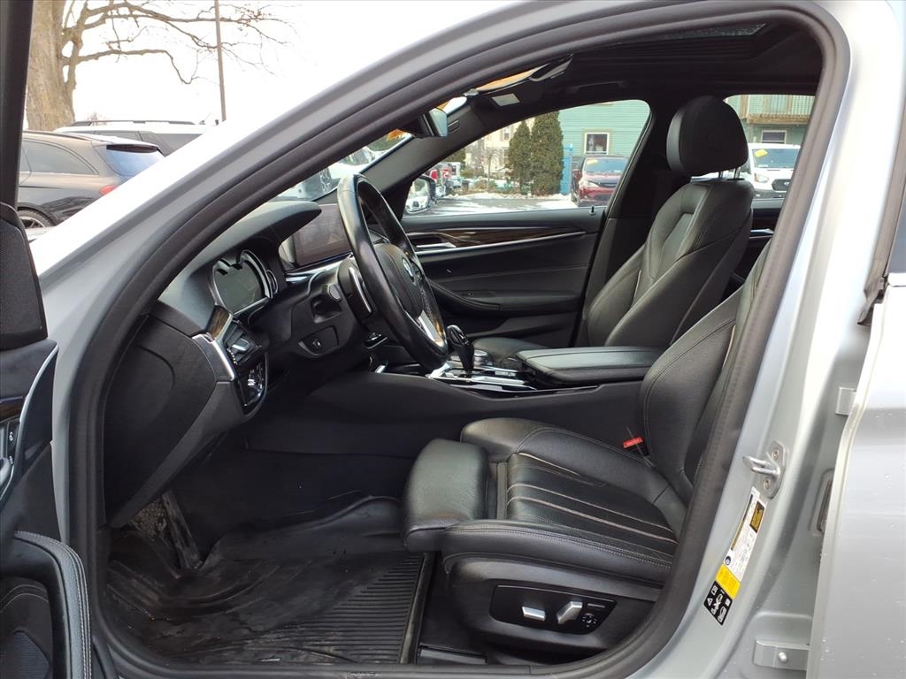 BMW 5 Series 530i xDrive Sedan 2019