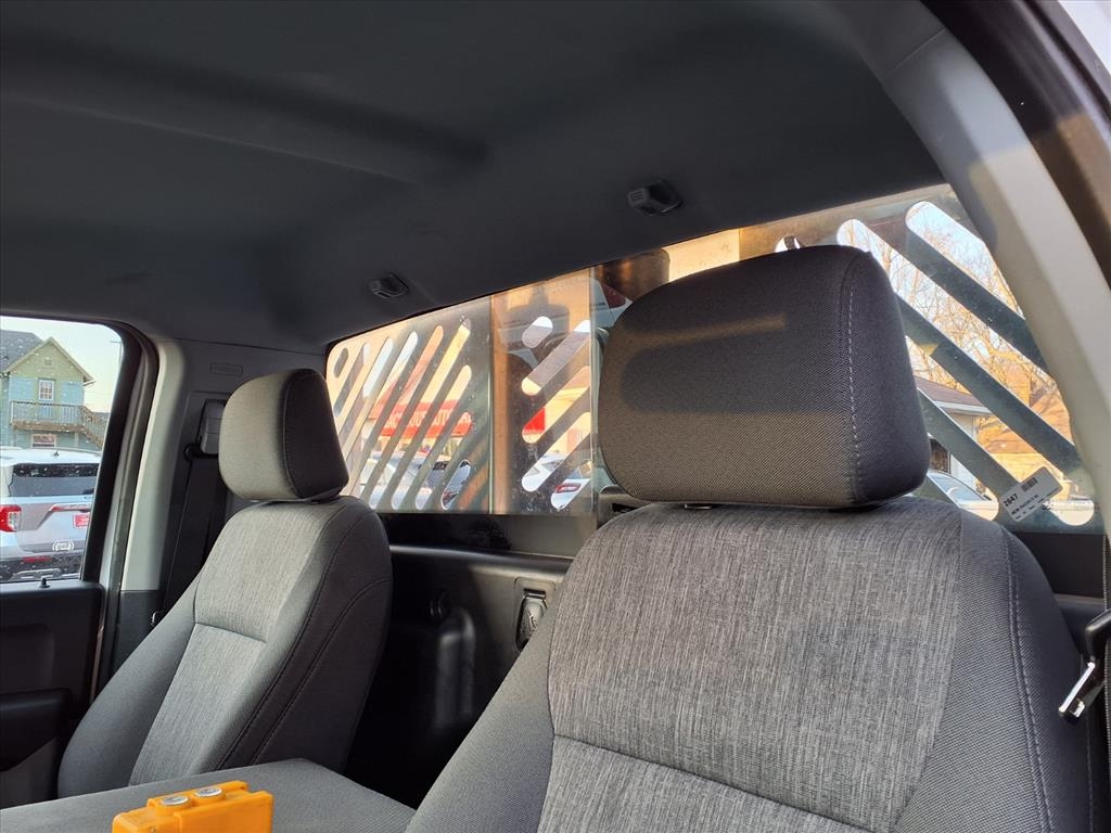 Ford Super Duty F-550 DRW XL 4WD Reg Cab 145" WB 60" CA 2023