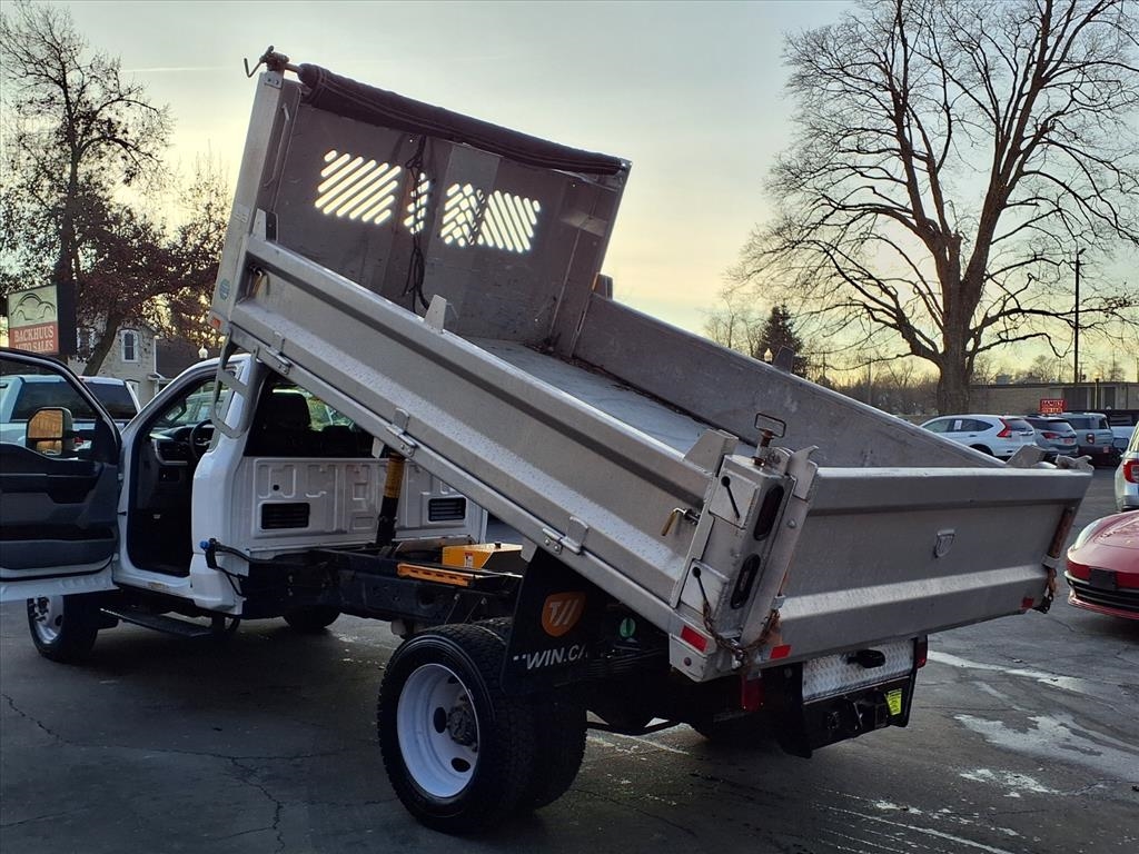 Ford Super Duty F-550 DRW XL 4WD Reg Cab 145" WB 60" CA 2023