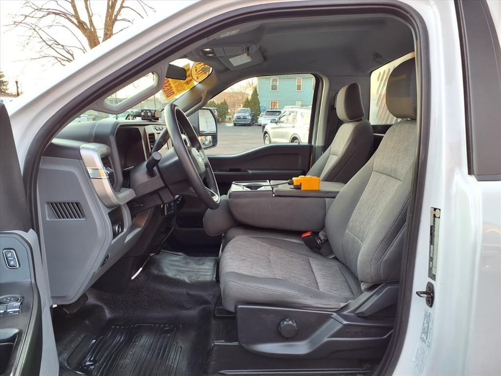 Ford Super Duty F-550 DRW XL 4WD Reg Cab 145" WB 60" CA 2023