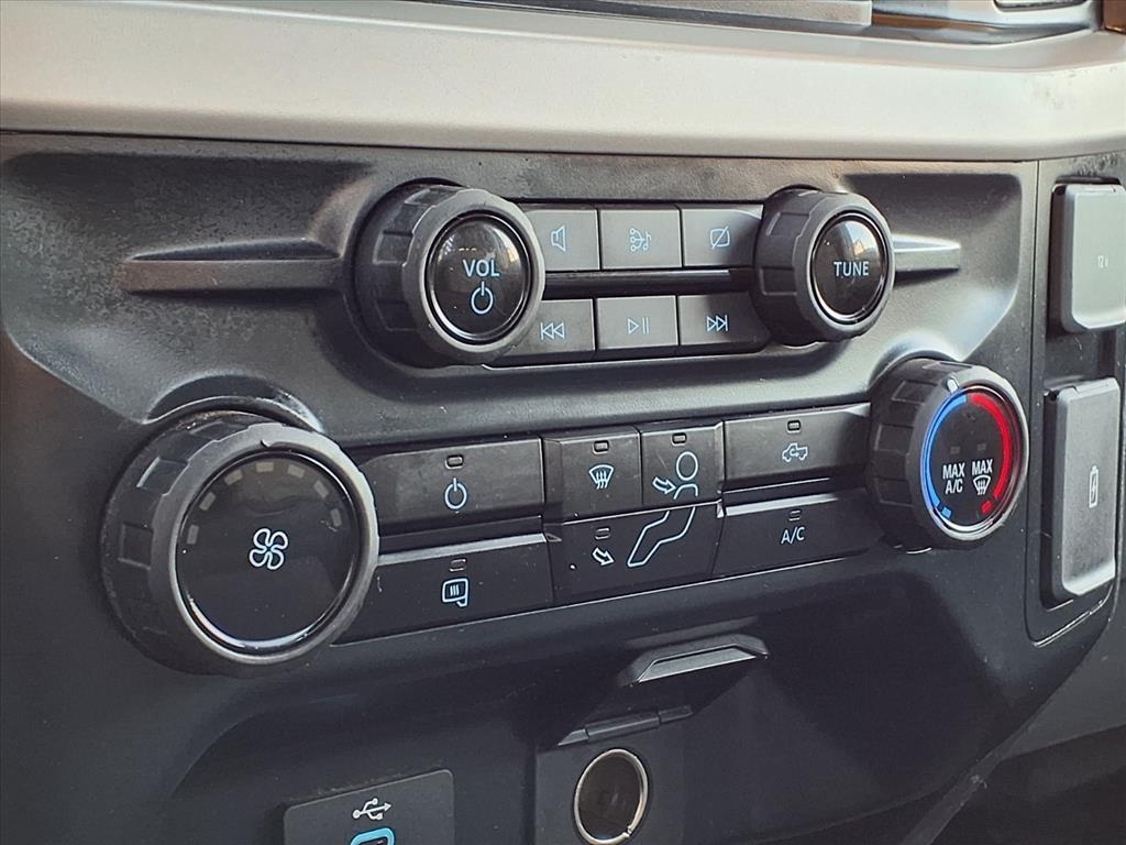 Ford Super Duty F-550 DRW XL 4WD Reg Cab 145" WB 60" CA 2023